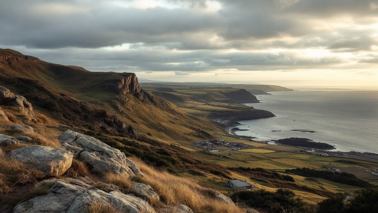 View from Doon Hill ridge looking north-west toward Dunbar and the Firth of Forth